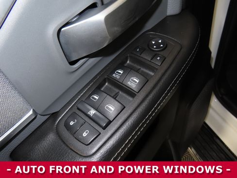 Used 2022 RAM 2500 Big Horn image 7