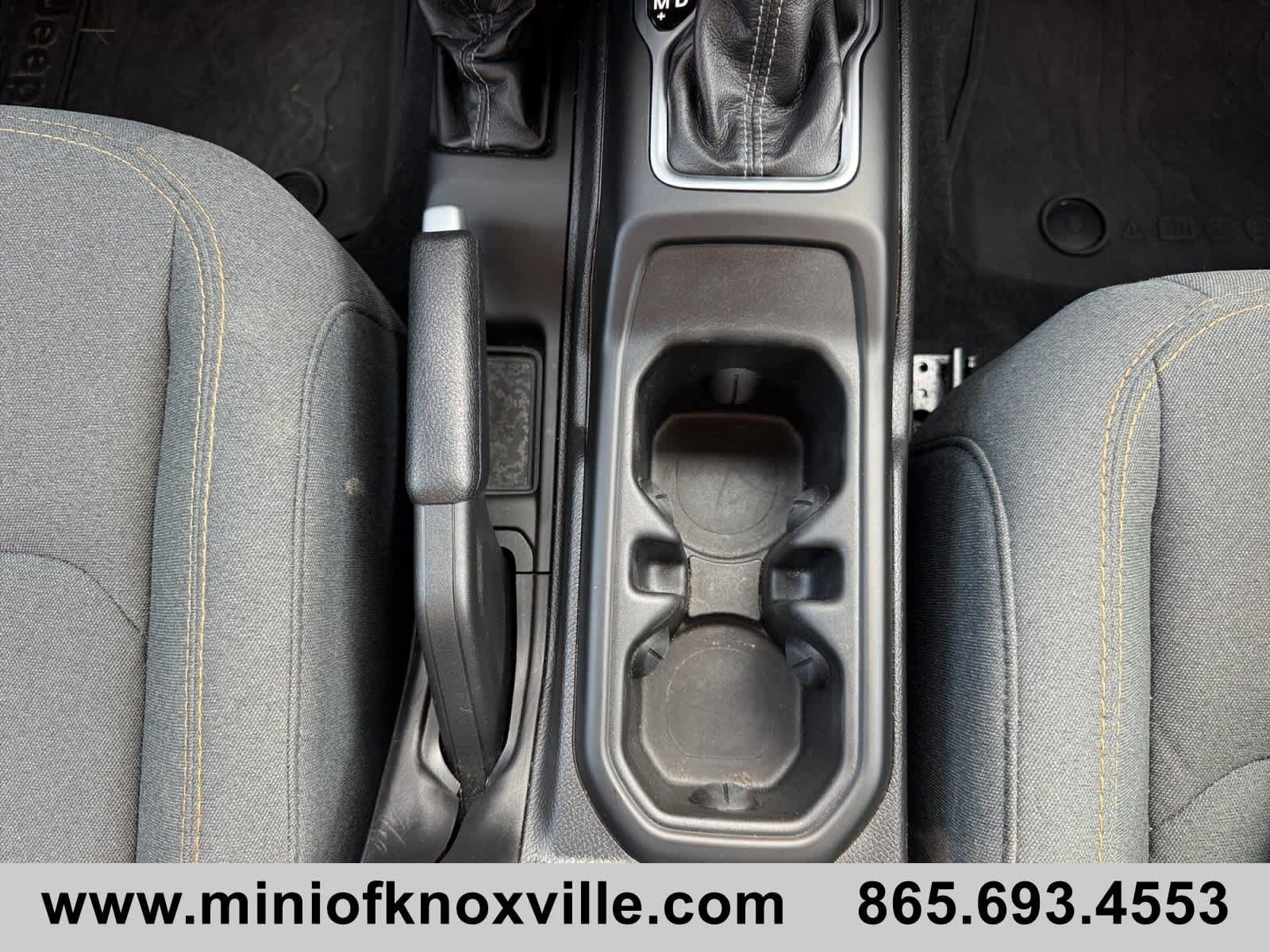 Used 2024 Jeep Wrangler Sport AWD/4WD image 26