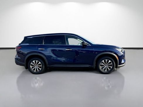 Used 2023 INFINITI QX60 Pure AWD/4WD image 2