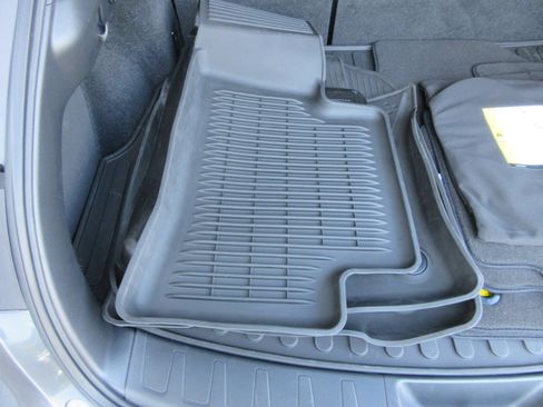 Used 2024 Lexus UX 250h AWD w/ Premium Package image 52