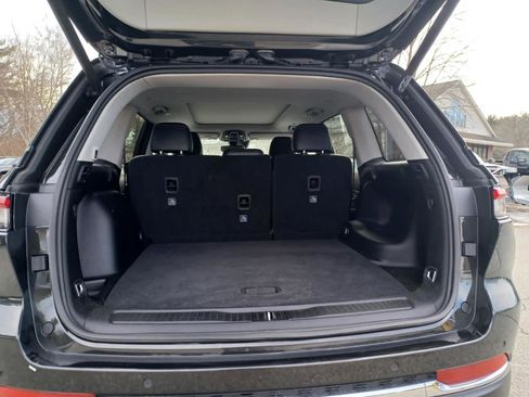 Used 2023 Jeep Grand Cherokee Limited image 21