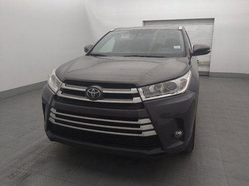 Used 2019 Toyota Highlander XLE AWD/4WD image 15