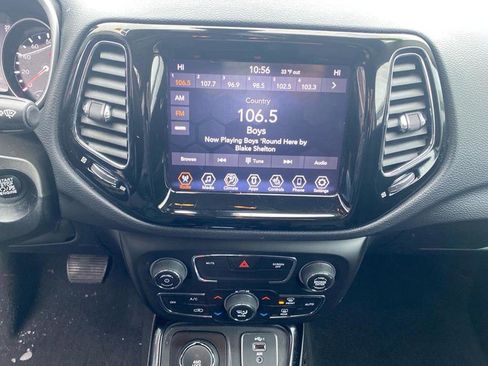 Used 2020 Jeep Compass Limited image 7