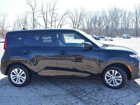Used 2021 Kia Soul LX FWD image 9