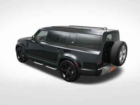 Used 2024 Land Rover Defender 130 S image 60