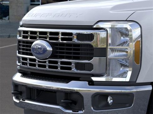 New 2026 Ford F350 XL w/ XL Chrome Package image 17