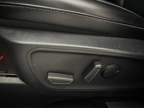 Used 2024 Ford Escape Platinum AWD/4WD image 19