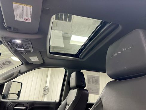 Used 2020 GMC Sierra 2500 Denali w/ Denali Ultimate Package image 19