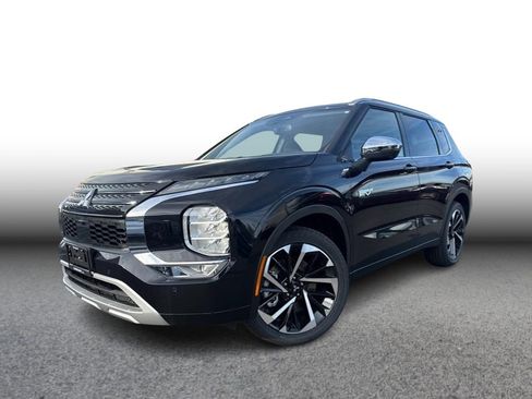 Used 2025 Mitsubishi Outlander 4WD Plug-In Hybrid image 1