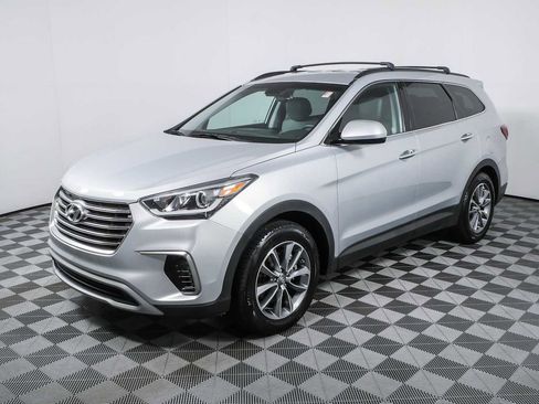 Used 2019 Hyundai Santa Fe XL SE FWD image 23