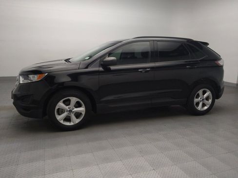 Used 2017 Ford Edge SE image 2