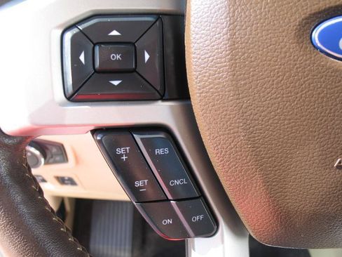 Used 2018 Ford F150 Lariat AWD/4WD image 36