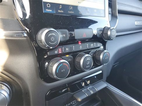 Used 2024 RAM 1500 Laramie image 25