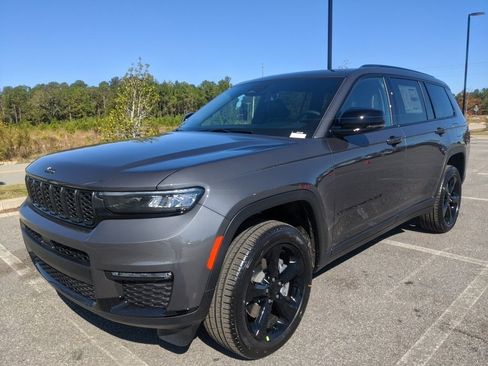 New 2025 Jeep Grand Cherokee L Limited w/ Black Appearance Package image 67