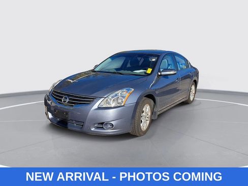 Used 2010 Nissan Altima 2.5 S w/ Convenience Plus Pkg image 1