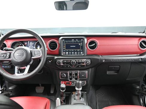 Used 2023 Jeep Wrangler Unlimited Rubicon 4xe AWD/4WD image 20