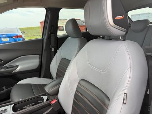 Used 2024 Nissan Kicks SR w/ SR Premium Package FWD image 18