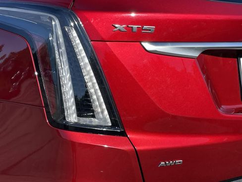Used 2024 Cadillac XT5 Sportv w/ Technology Package AWD/4WD image 41