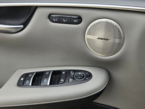 Certified 2025 INFINITI QX50 Luxe image 32