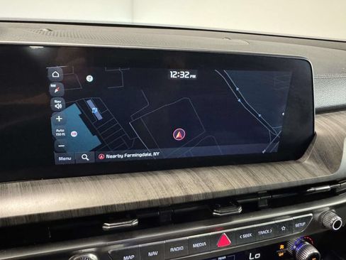 Used 2023 Kia Telluride EX w/ EX Captain's Chair Package AWD/4WD image 28