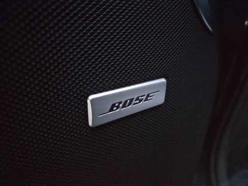 Used 2023 GMC Yukon XL Denali image 9