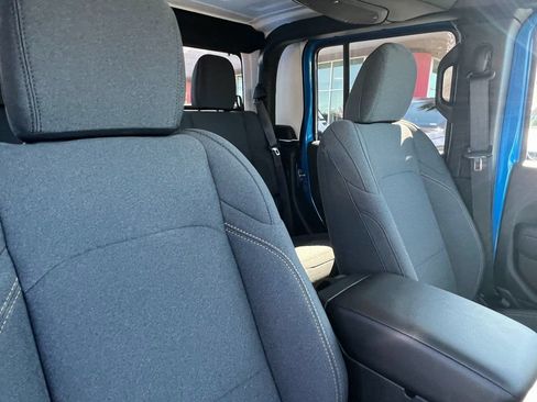 New 2025 Jeep Gladiator Sport AWD/4WD image 13