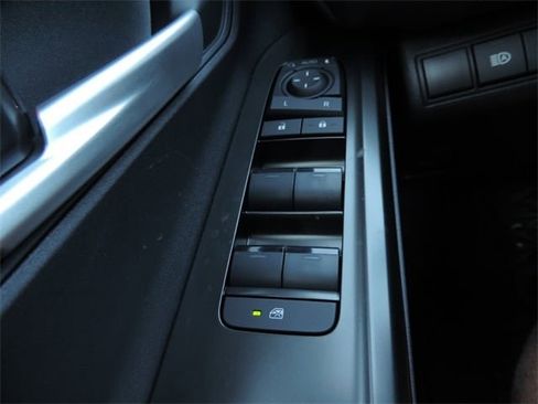 New 2026 Subaru Solterra Premium image 19