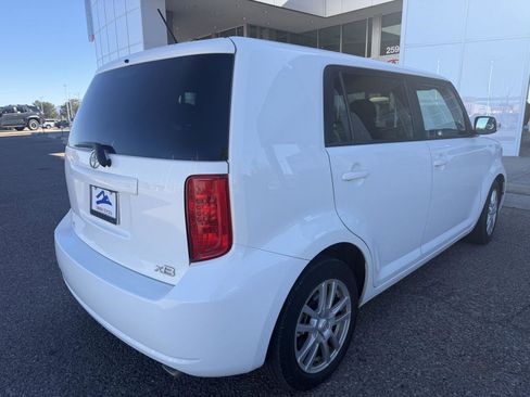 Used 2010 Scion xB image 5