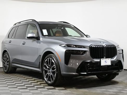 New 2026 BMW X7 xDrive40i w/ M Sport Package AWD/4WD image 9