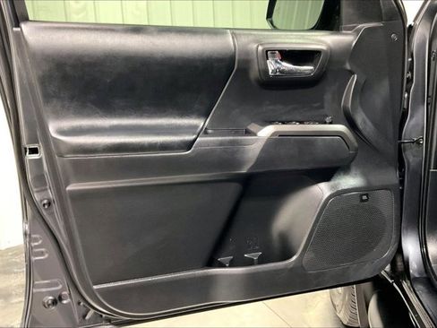 Certified 2023 Toyota Tacoma Limited image 24