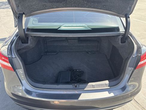 Used 2014 Toyota Avalon Limited w/ Technology Package FWD image 8