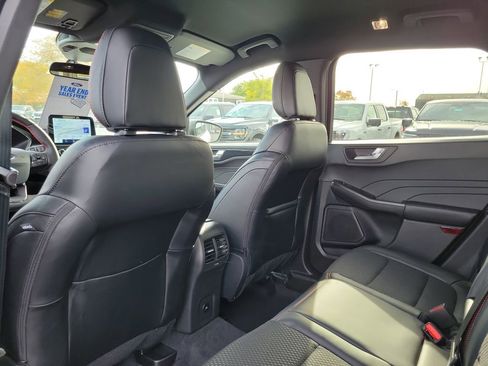 New 2026 Ford Escape ST-Line w/ Cold Weather Package image 15