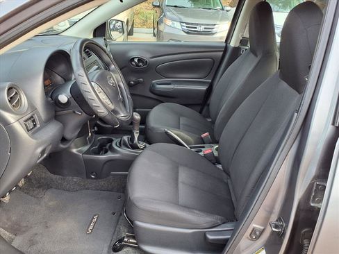 Used 2017 Nissan Versa S image 12