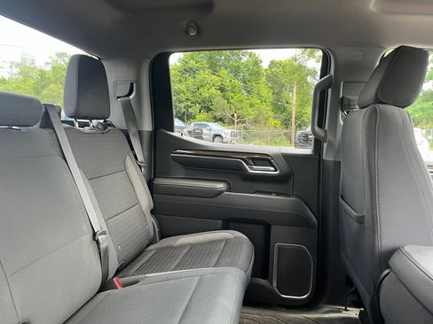 Used 2023 Chevrolet Silverado 1500 LT AWD/4WD image 36