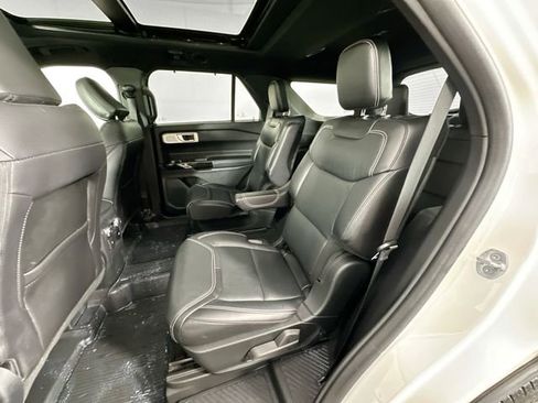 Used 2022 Ford Explorer ST w/ Equipment Group 401A AWD/4WD image 27