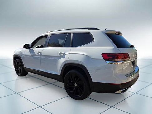 Used 2023 Volkswagen Atlas SE w/ Black Wheel Package AWD/4WD image 8