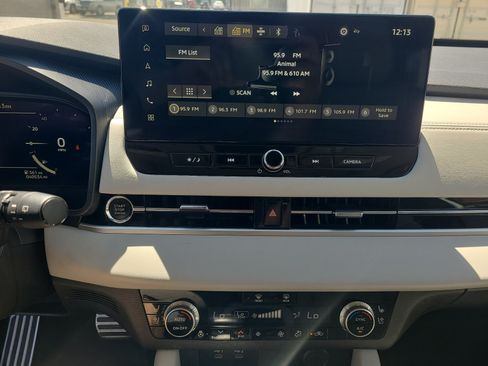Used 2025 Mitsubishi Outlander SEL FWD image 18