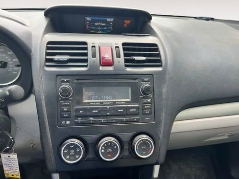 Used 2015 Subaru Forester 2.5i image 18