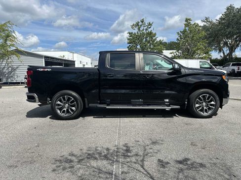 Used 2022 Chevrolet Silverado 1500 LT w/ Protection Package AWD/4WD image 7
