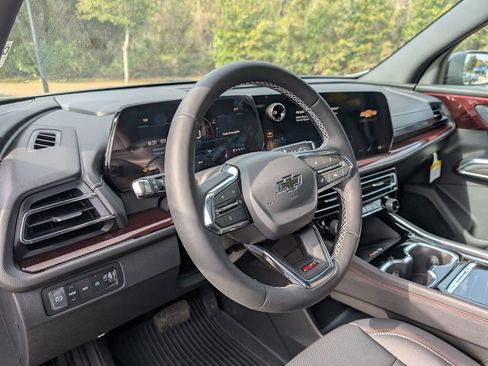 New 2026 Chevrolet Traverse Z71 w/ Driver Confidence Package image 13