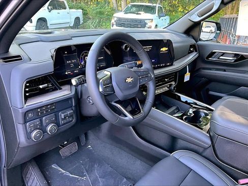 New 2026 Chevrolet Tahoe Premier w/ Sun And Tow Package AWD/4WD image 9