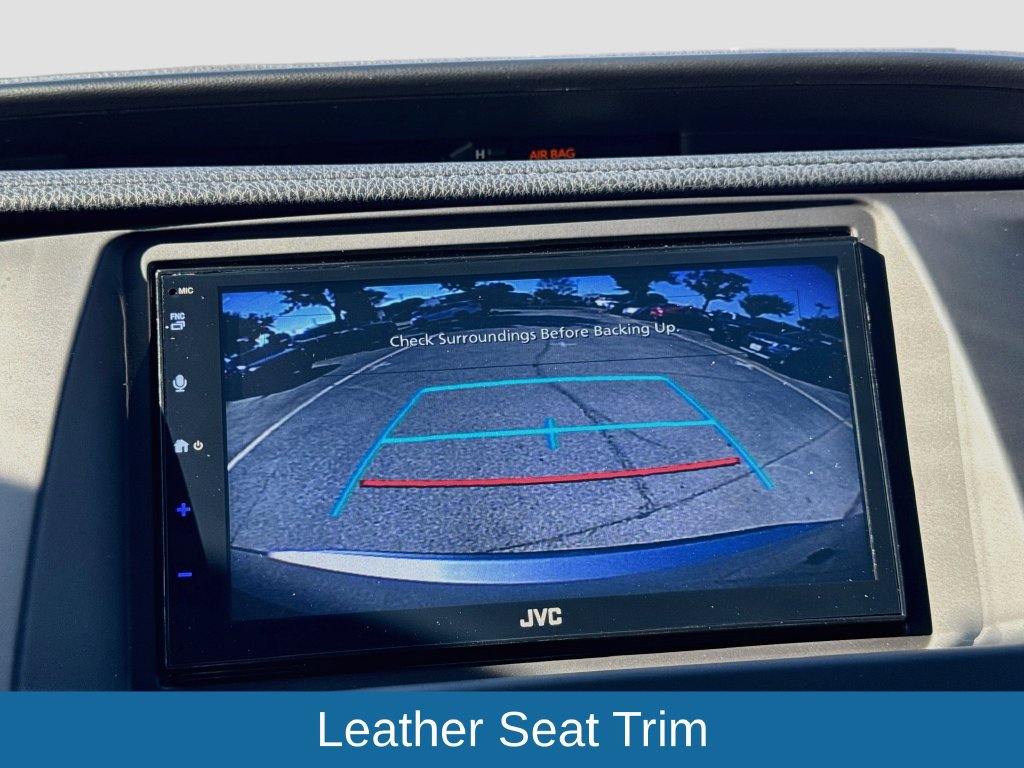 Used 2018 Toyota Highlander SE FWD image 16