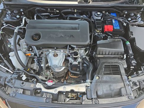 Used 2025 Honda Civic Sport image 31
