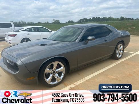 Used 2012 Dodge Challenger R/T image 1