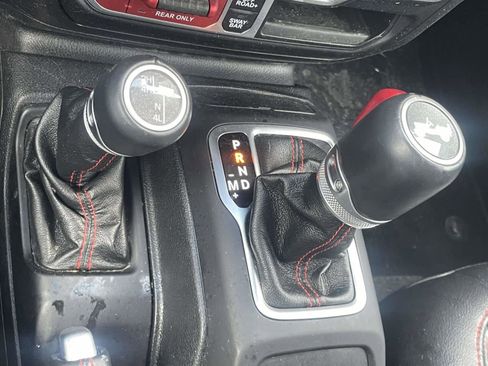 Used 2021 Jeep Wrangler Unlimited Rubicon AWD/4WD image 21