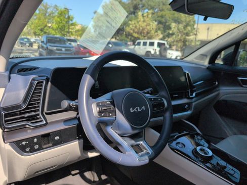 Used 2025 Kia Sportage EX w/ EX Premium Package AWD/4WD image 6