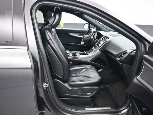 Used 2019 Lincoln Nautilus Select image 44