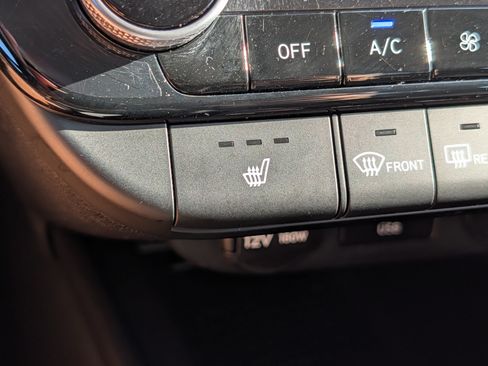 Certified 2023 Hyundai Elantra SEL w/ Convenience Package FWD image 28
