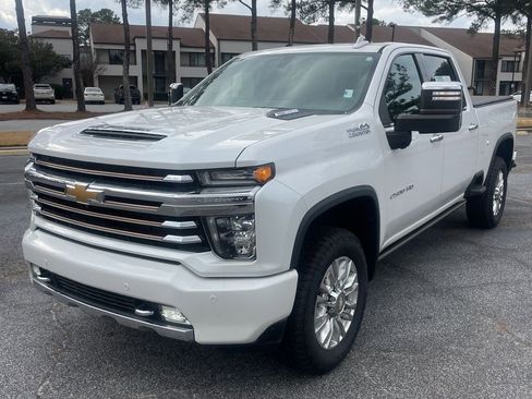 Used 2022 Chevrolet Silverado 2500 High Country w/ Z71 Off-Road Package image 3