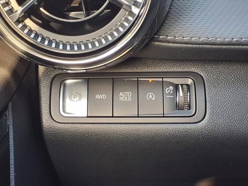 New 2026 Chevrolet Equinox LT w/ Convenience Package II image 10